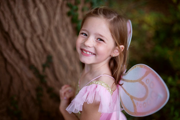 Vestido Dorado de Mariposa con Allas de Hada