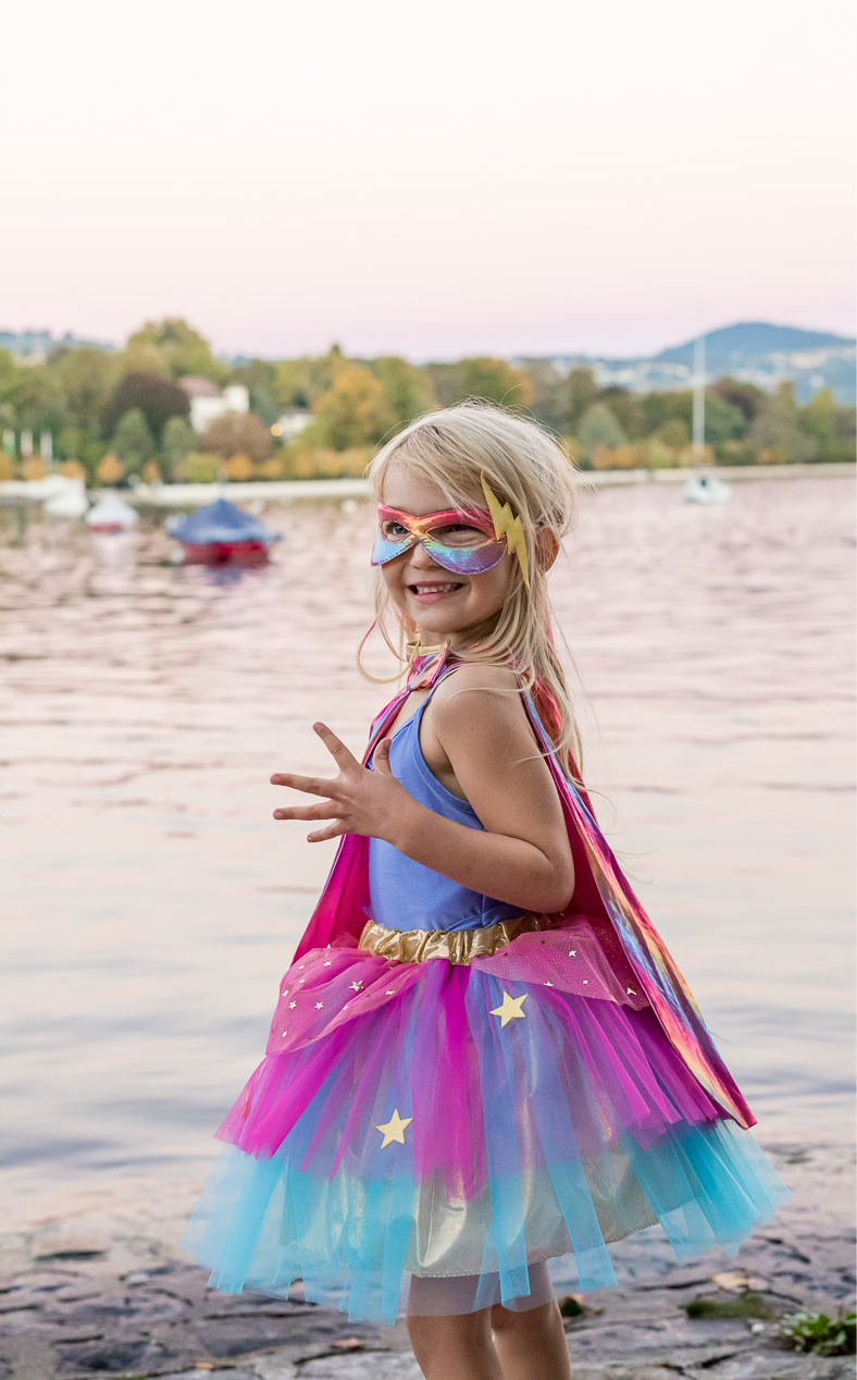 Disfraz Tutú, Capa y Antifaz Superheroína Dorado Rosa