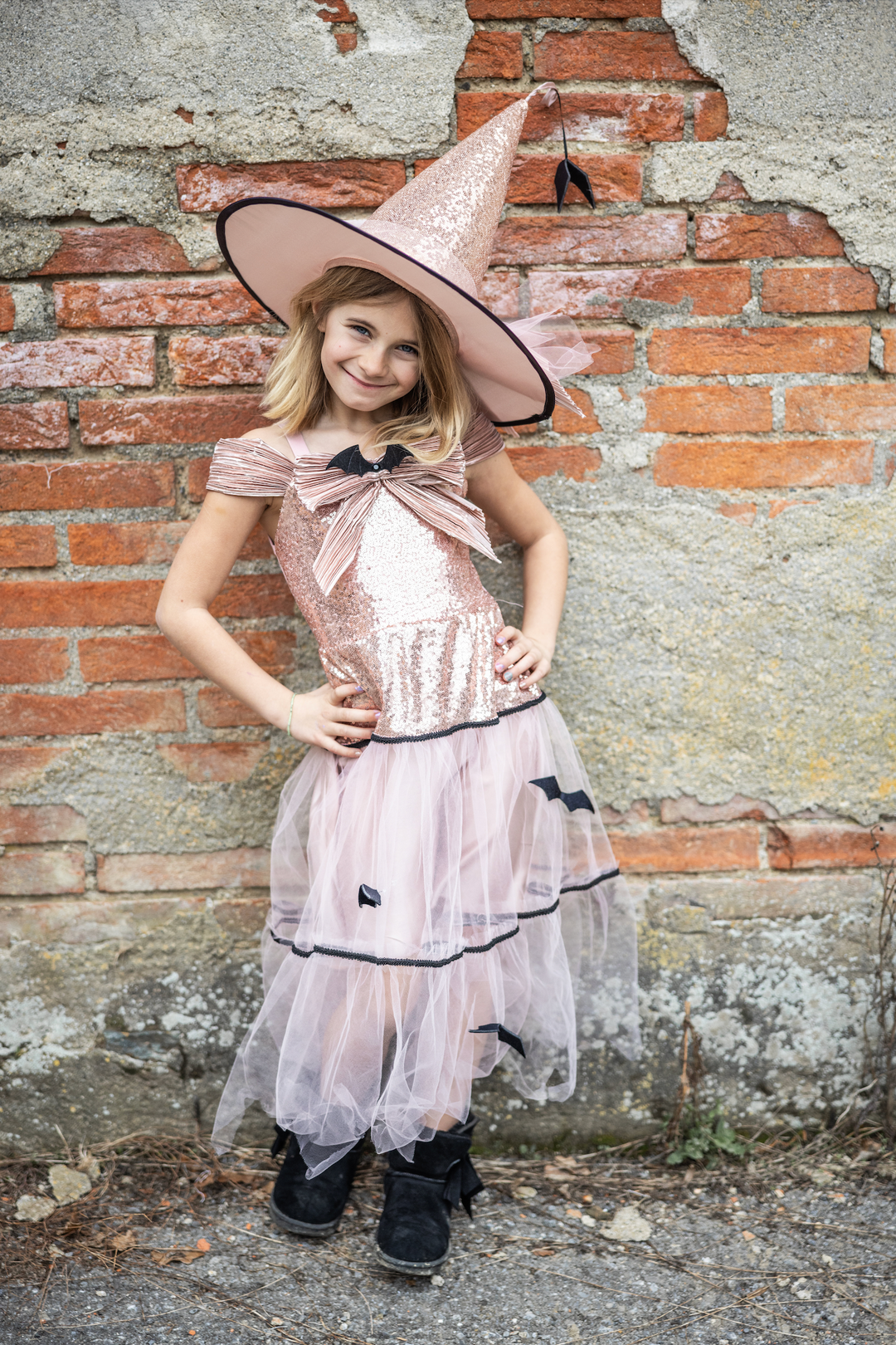 Vestido de Bruja Elegante con Sombrero